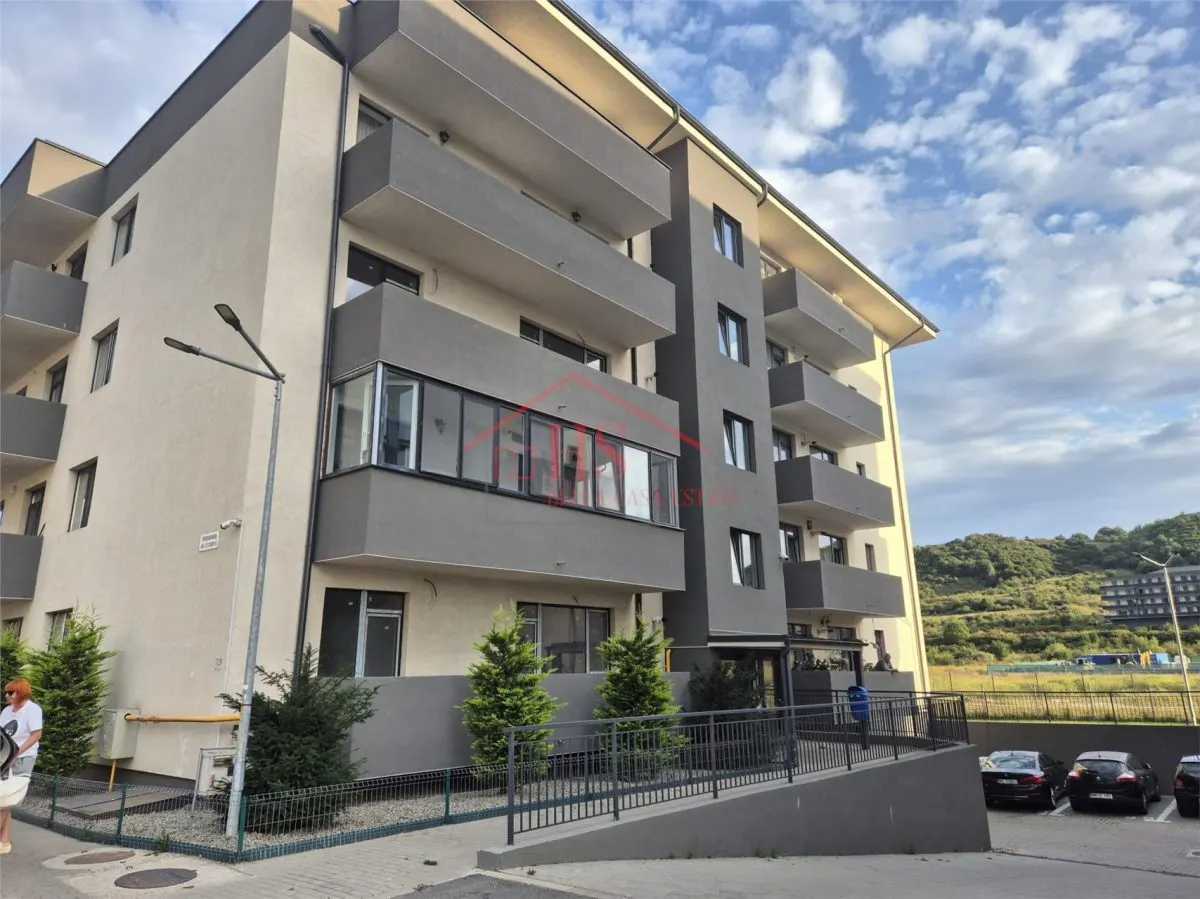 Apartament  2 camere, garaj inclus, etaj intermediar.  Urusagului, Floresti - foto 1