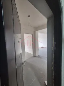 Apartament  2 camere, garaj inclus, etaj intermediar.  Urusagului, Floresti - foto 2