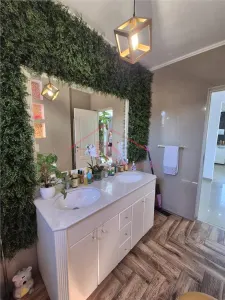 Casa individuala cu CF,  5 camere  la intrare in Campenesti. Zona linistita, priveliste superba - foto 16
