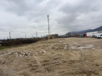 De vanzare teren intravilan cu proiect pentru 5 hale industriale - foto 4
