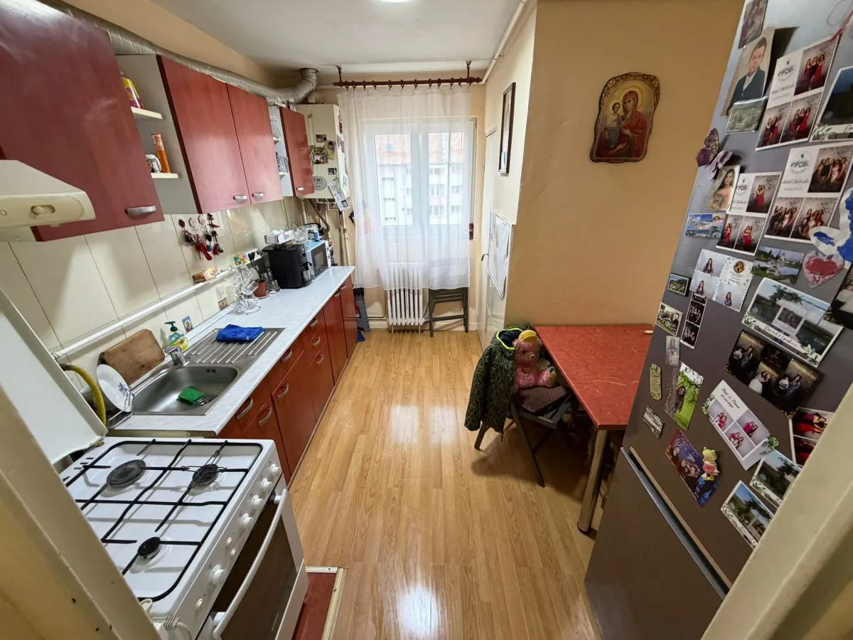 APARTAMENT DE VANZARE | ZONA SANOVIL SUS | 57 MP - foto 11