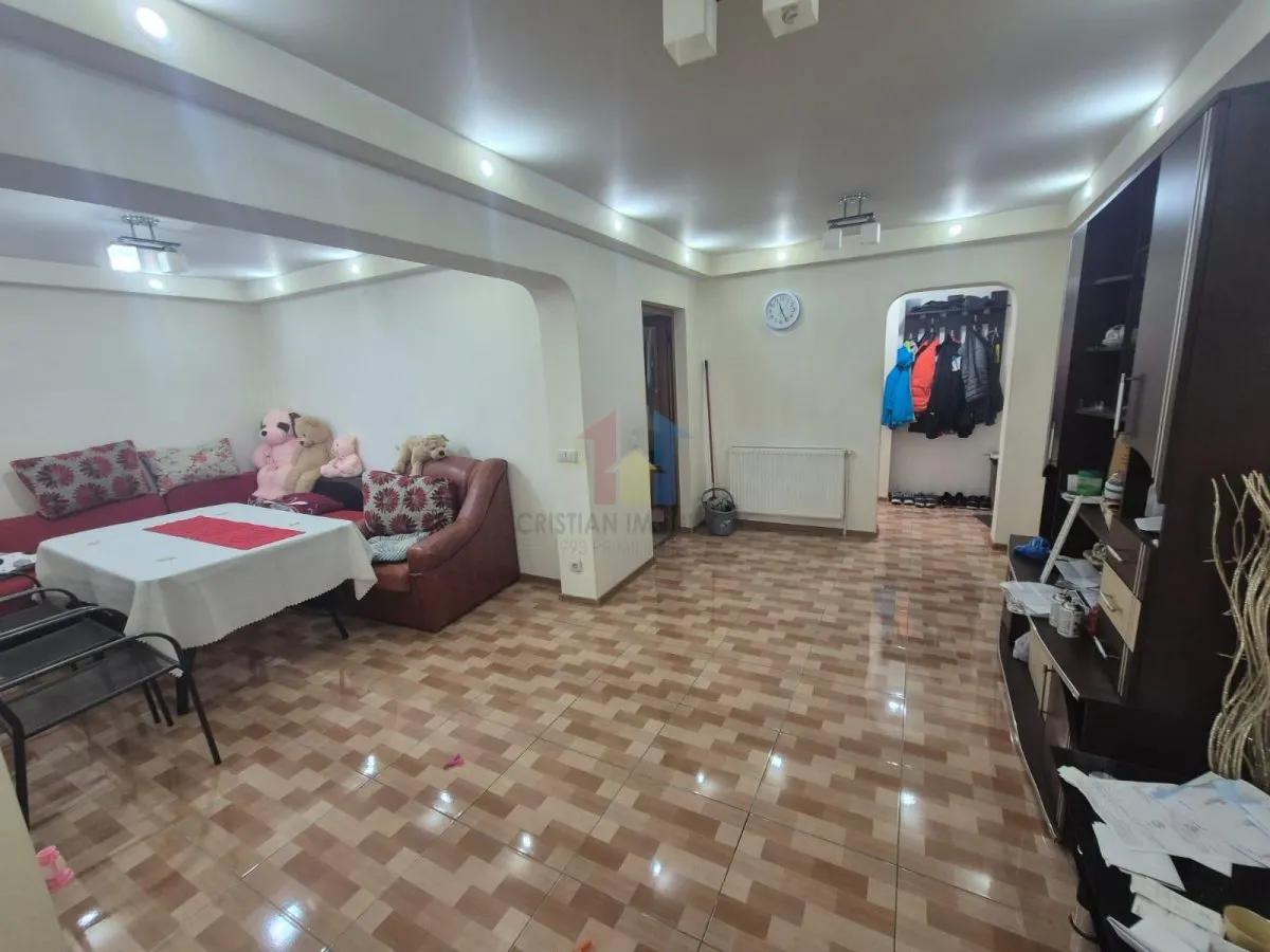 apartament 3 camere parter, balcon 27 mp, confort 1 decomandat, Obor - foto 2