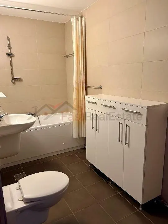 Apartament 3 camere  decomandat 105mp - foto 4