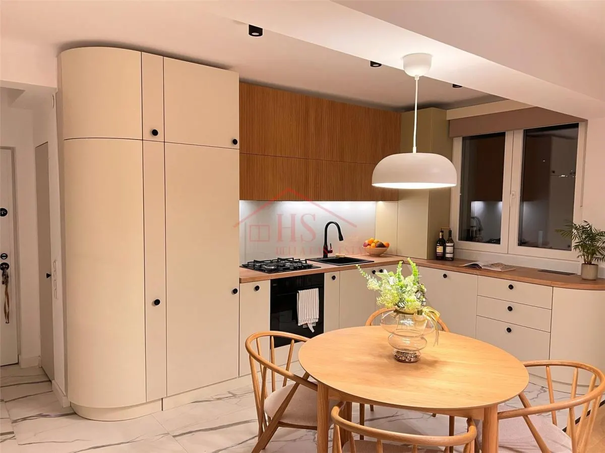 Ultracentral! Apartament 2 camere, deosebit, etaj intermediar. P-ta Mihai Viteazu - foto 5