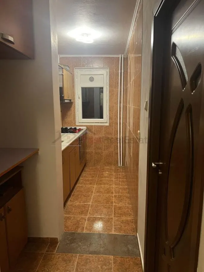 Apartament 3 camere de inchiriat - foto 3