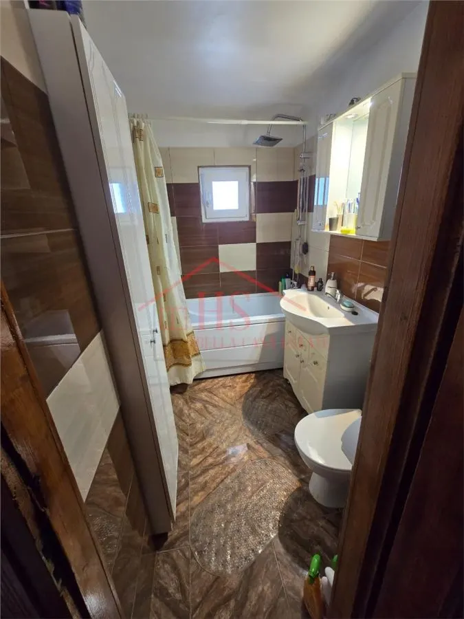 Apartament cu 3 camere de vanzare- zona Gh. Doja-Floresti. - foto 9
