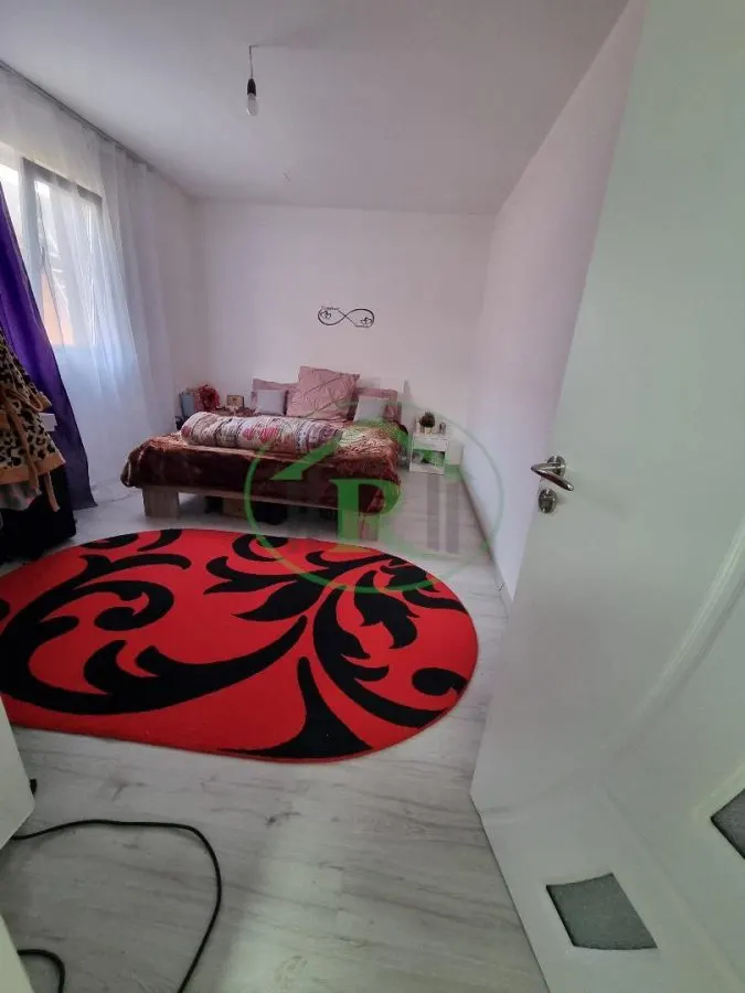 Casa de vanzare - Stalpu - foto 6