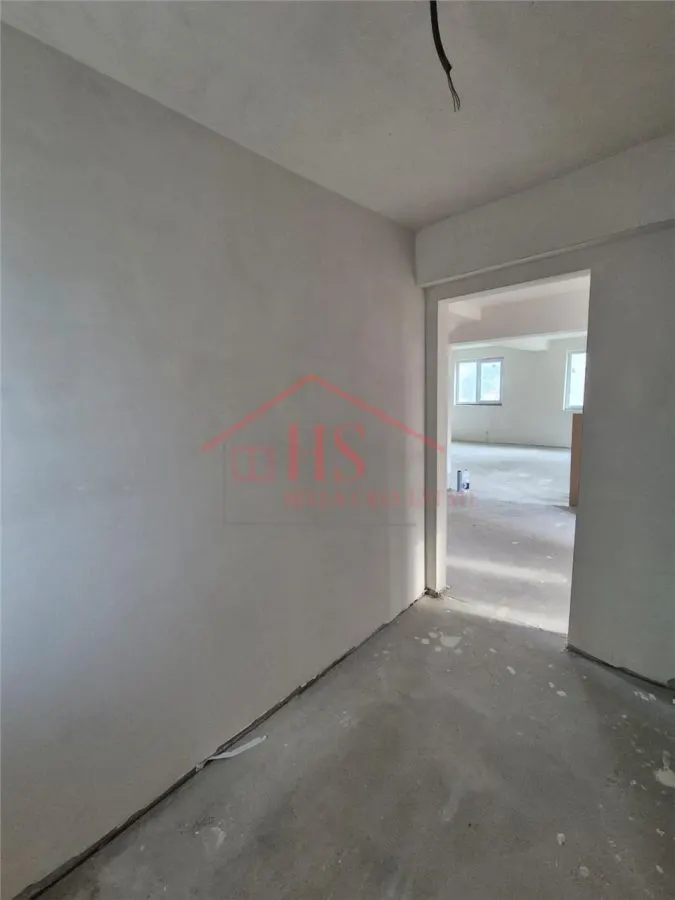 Casa individuala cu 6 camere  la intrare in Dezmir. - foto 21