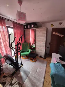 Casa cu 5 camere, tip duplex,  mobilata si utilata+gradina.Floresti zona Iazului - foto 12
