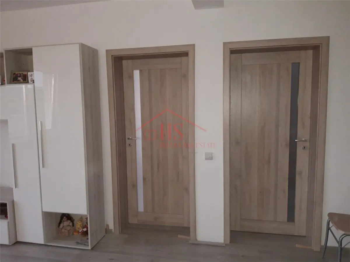 Apartament 3 camere, etaj intermediar,  parcare inclusa. Zona Sesul de Sus-Floresti - foto 6
