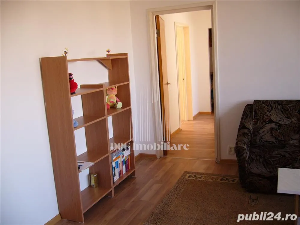Vanzare apartament 3 camere Iuliu Maniu - foto 3