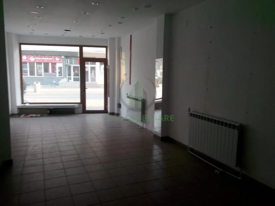 Spatiu comercial 350mp, P+1+M in centrul orasului ! - foto 2