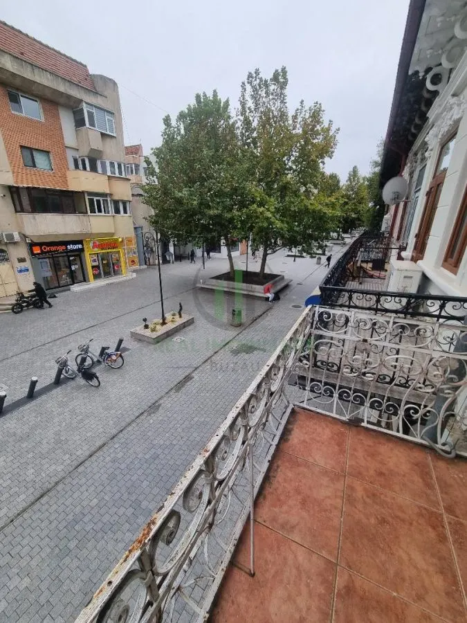 Spatiu comercial 350mp, P+1+M in centrul orasului ! - foto 5