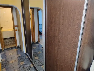 Apartament 3 camere decomandat - foto 3