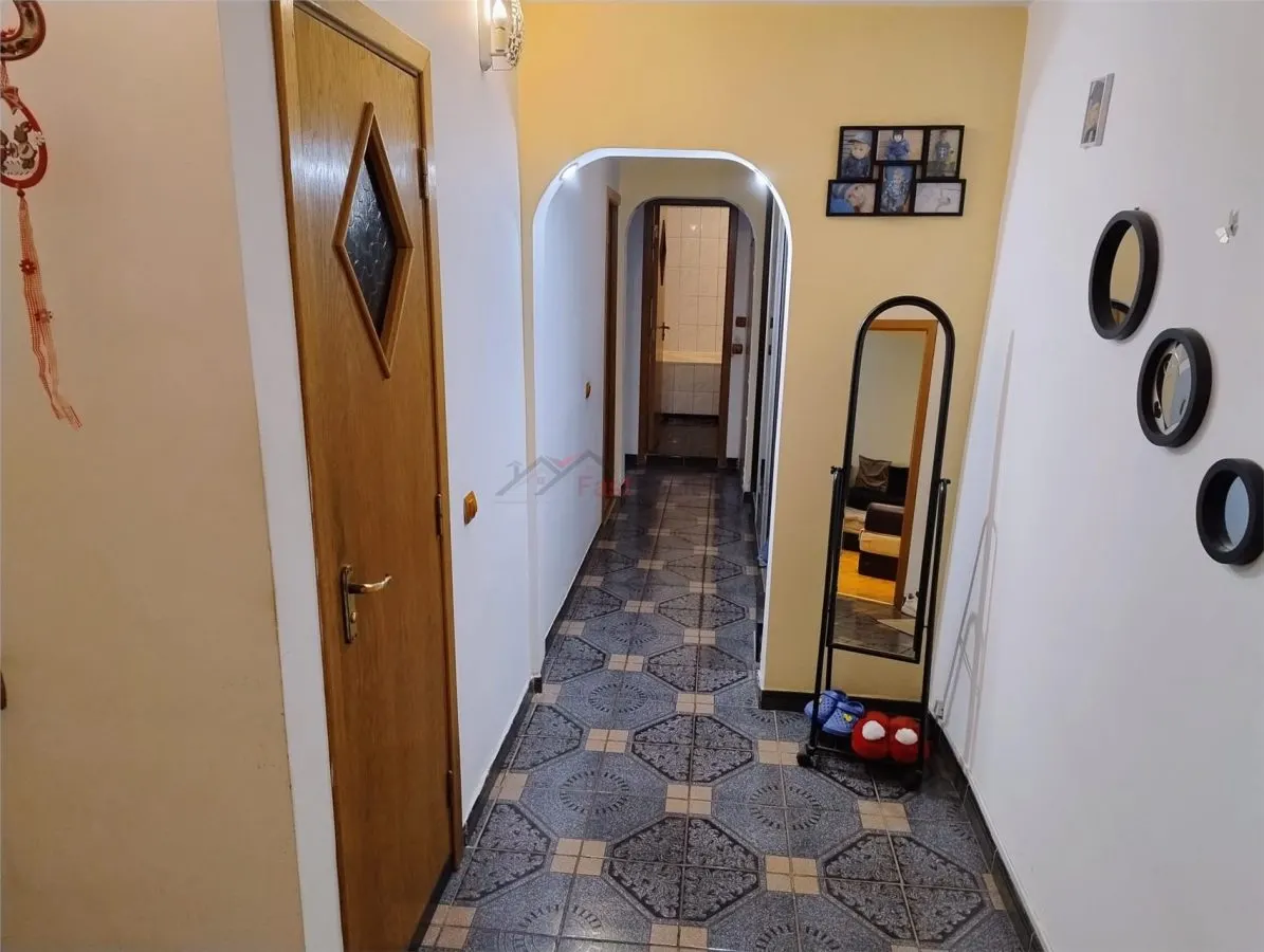 Apartament 3 camere decomandat - foto 6