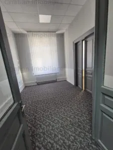 Casa pretabila,  sedii de firma,cabinete medicale ,  zona Centrala - foto 5