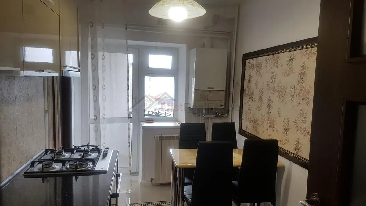 Apartament 3 camere decomandat - foto 5