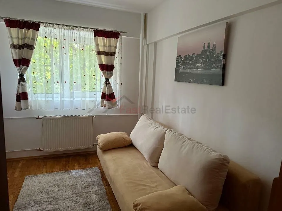 Apartament 3 camere decomandat - foto 3