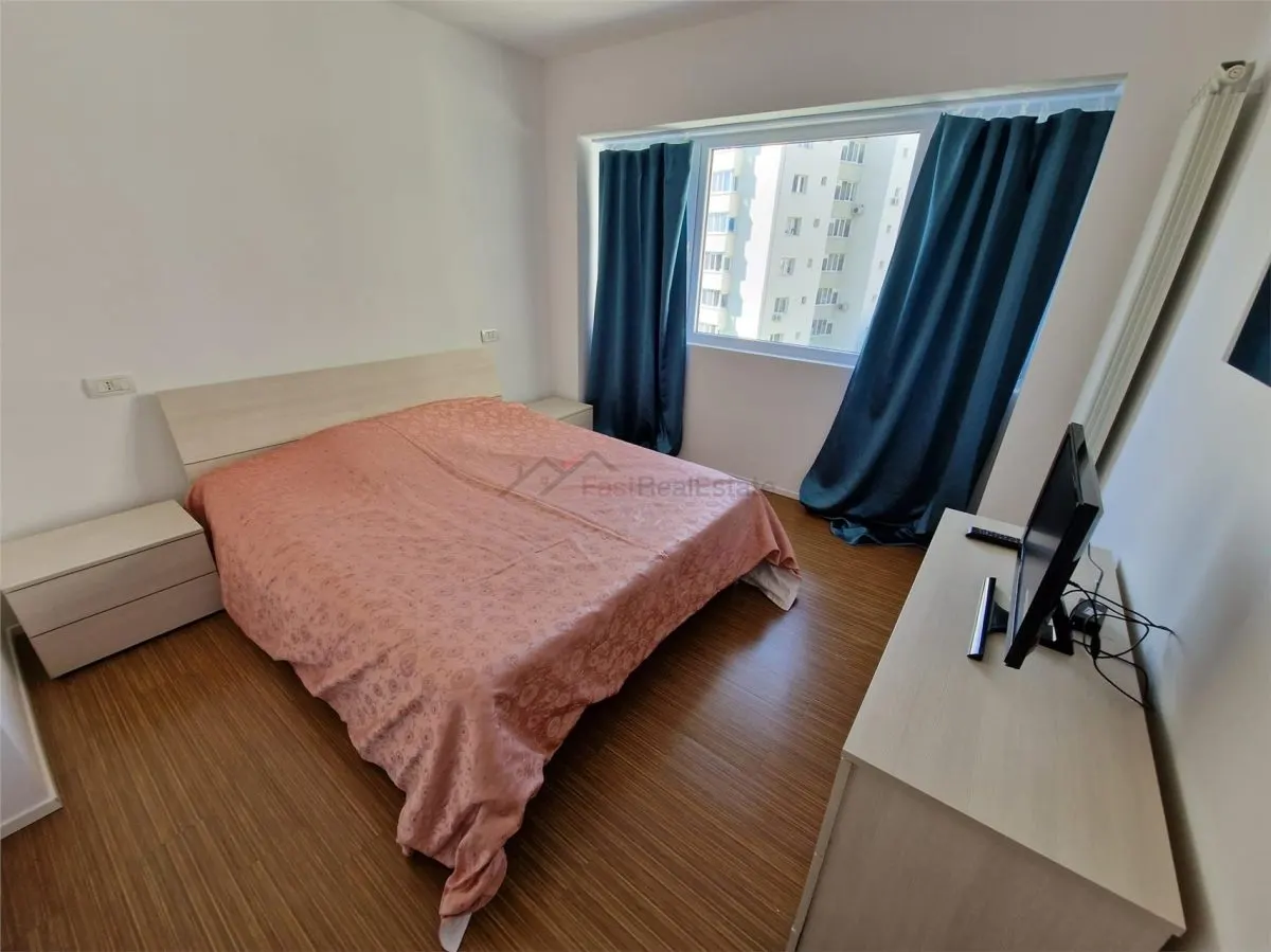 Apartament 3 camere - foto 1
