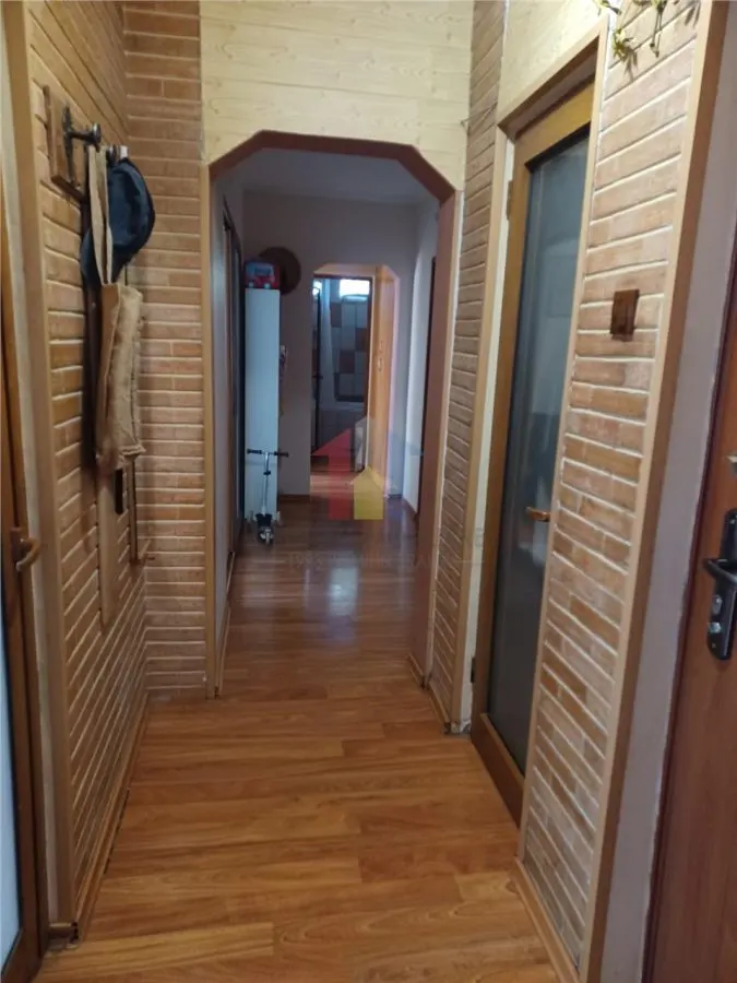 Apartament 3 camere confort 1 zona Calea Galati etaj 3 - foto 3
