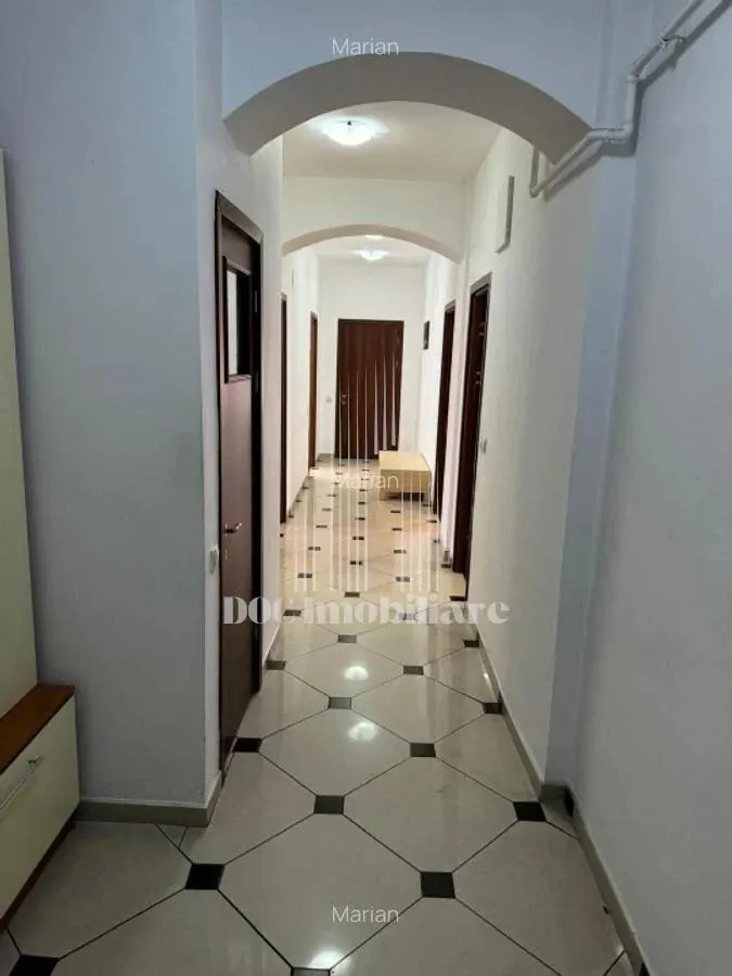 Inchiriere Apartament 3 camere Unirii cu loc de parcare - foto 4