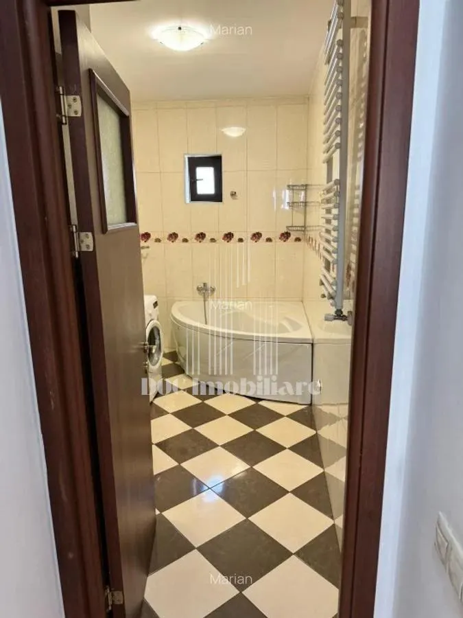 Inchiriere Apartament 3 camere Unirii cu loc de parcare - foto 8