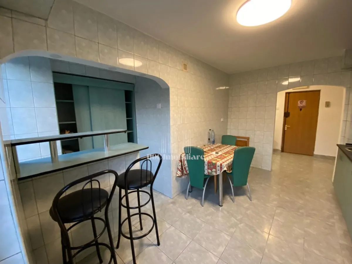 Inchiriere apartament 3 camere Drumul Taberei | Raul Doamnei - foto 3