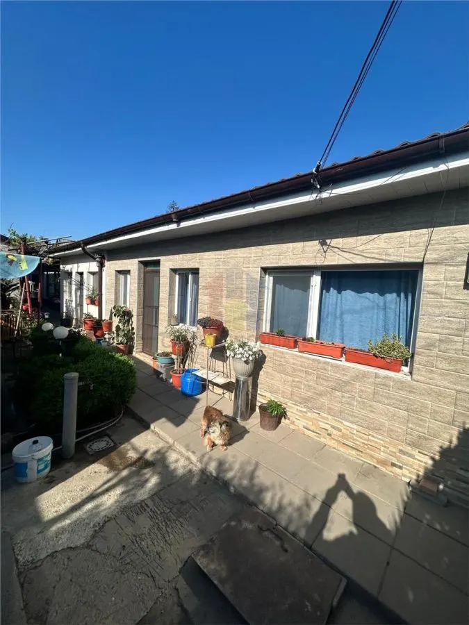 Casa Buzaului - Bis. Sf. Treime , 164mp construiti  teren 353 mp, cu 13m deschidere - foto 1