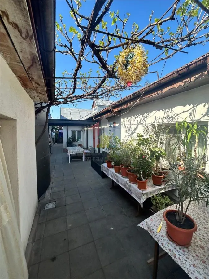 Casa Buzaului - Bis. Sf. Treime , 164mp construiti  teren 353 mp, cu 13m deschidere - foto 2
