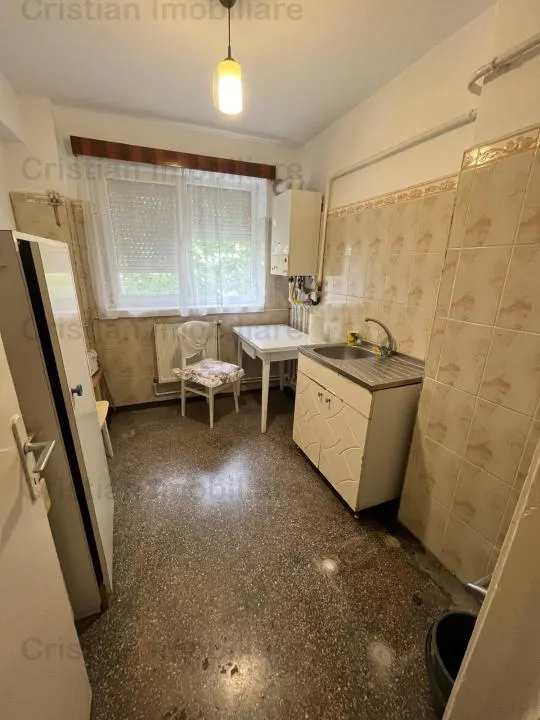 PRET BOMBA  3 cam 65mp Calea Galati  Confort 1 Etaj 3 - foto 5