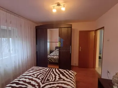 2 camere Confort 1 Decomandat, etaj 3, Renovat, Radu Negru - foto 2