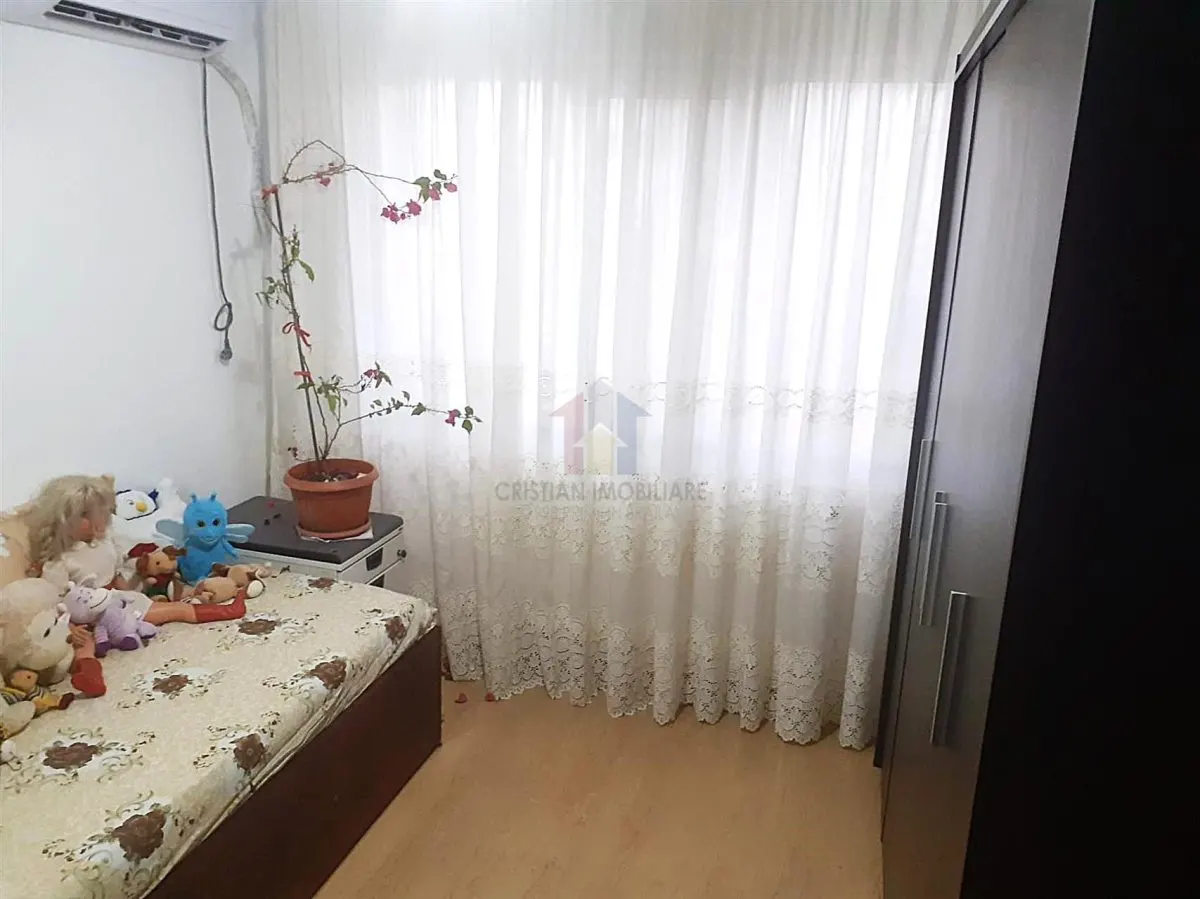 Apatament 2 cam Mobilat si Utilat etaj 3 zona Gara Autogara - foto 4
