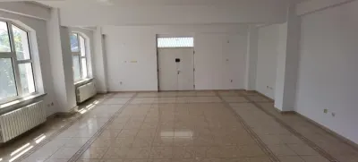 Vila S+P+1 teren=1438 mp, 367mp construiti Varsatura - foto 5