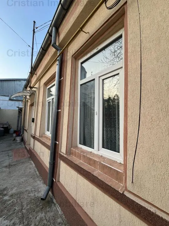 Centru- 3 camere 72mp utili  TOATE UTILITATILE - foto 1