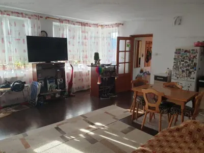 Vila P+1 299mp Construita din caramida, anul 2000, teren 300mp - foto 6