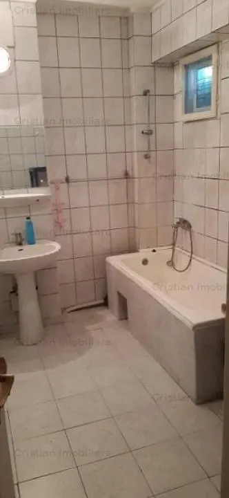 Casa 7 camere , St  169 mp ,caramida P+2, zona Centrala - foto 15