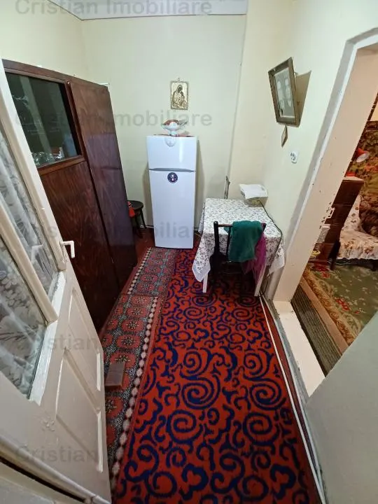 Casa din caramida, teren 180 mp, deschidere dubla, zona Piata Saraca - foto 4
