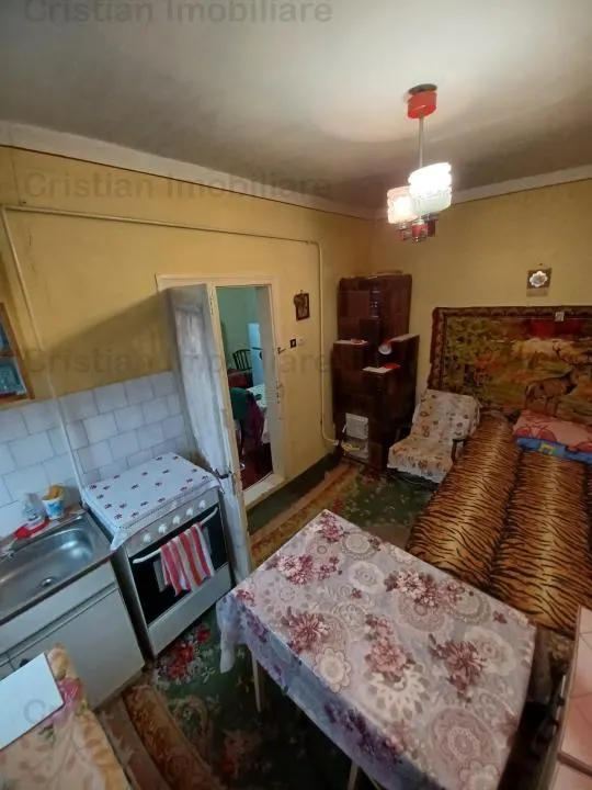 Casa din caramida, teren 180 mp, deschidere dubla, zona Piata Saraca - foto 5