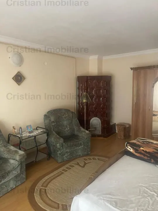 ULTRACENTRALA Casa 3 camere, toate utilitatile, teren 200 mp - foto 1