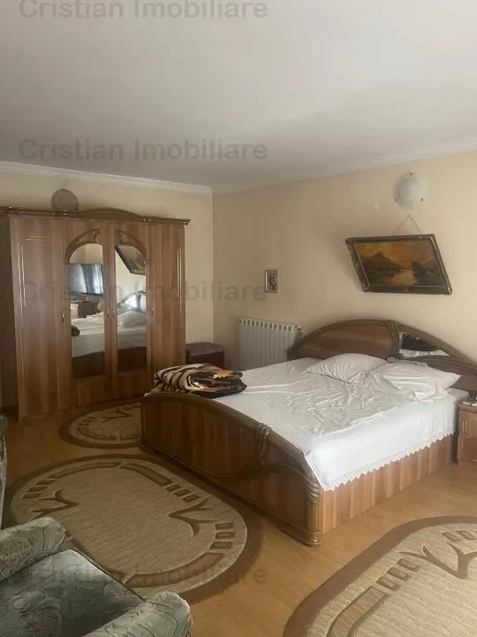 ULTRACENTRALA Casa 3 camere, toate utilitatile, teren 200 mp - foto 2