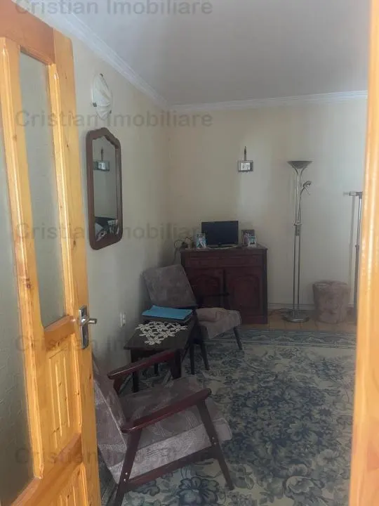 ULTRACENTRALA Casa 3 camere, toate utilitatile, teren 200 mp - foto 4