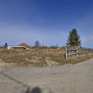 Teren de vanzare in Marisel - foto 3