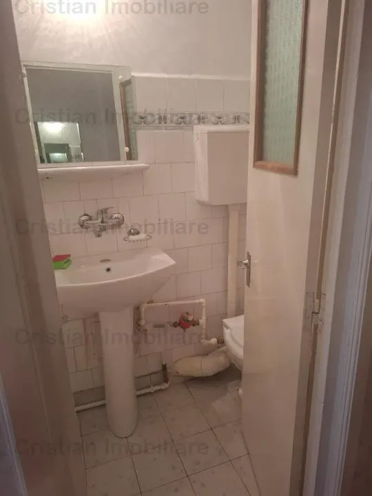 Ultracentral Calarasi-Bariera Apart 1 cam 40mp Mobilat Utilat etaj intermediar - foto 9