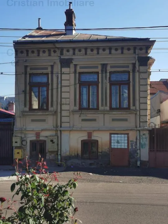 Casa Demisol si Etaj, suprafata construita 150 mp, zona Ultracentrala - foto 3
