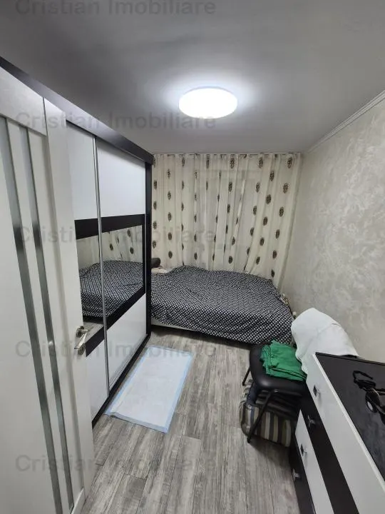 Parter 3 cam 110mp Confort 1 Decomandat cu balcon 14 m  Viziru 3 - foto 5