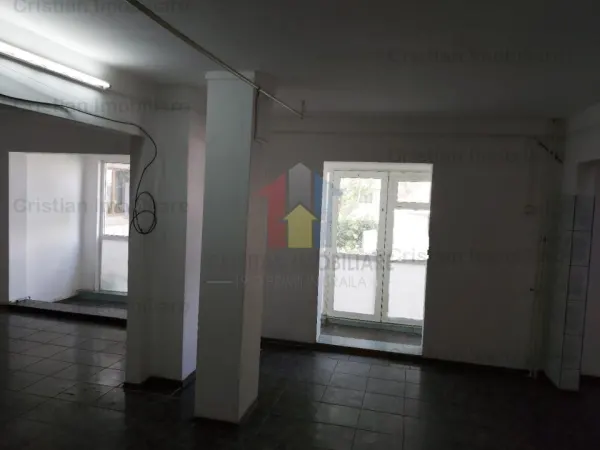 Apartament 3 camere Brăila - poza 3
