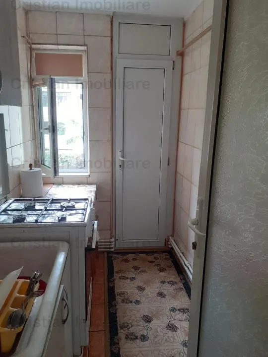 ETAJ 1, apartament 3 camere, MOBILAT SI UTILAT, zona Viziru 1 - foto 6