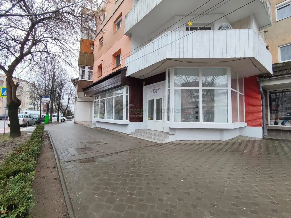 Spatiu comercial,central Marghita,Bihor - foto 1