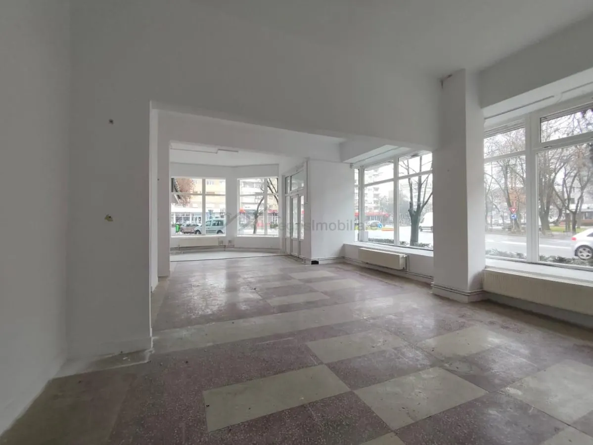 Spatiu comercial,central Marghita,Bihor - foto 3