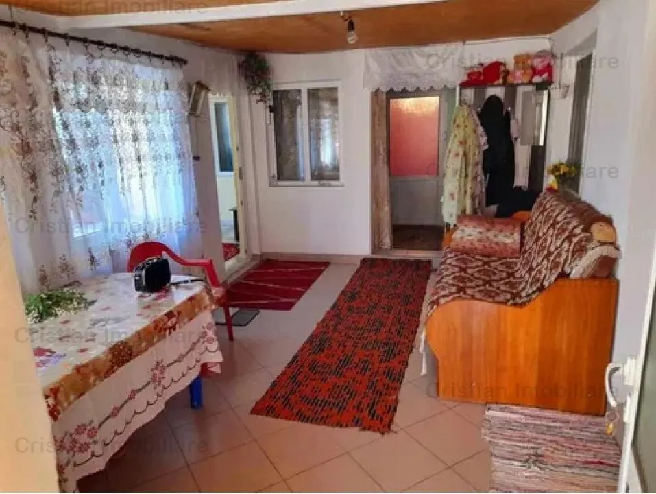 CARAMIDA, Casa zona Lacu Dulce, 4 camere, teren 250 mp - foto 2